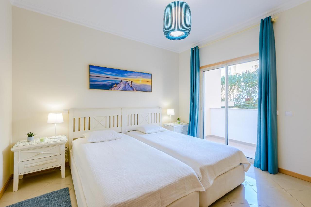 Bnb Homes Ocean View Apartment With Huge Sunny Terrace, 2 Swimming Pools & Tennis Court Албуфейра Екстер'єр фото