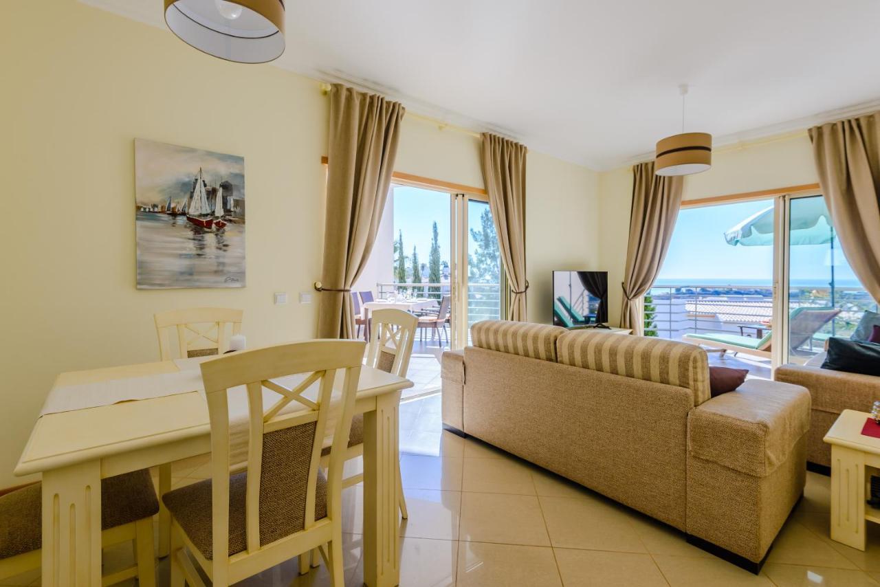 Bnb Homes Ocean View Apartment With Huge Sunny Terrace, 2 Swimming Pools & Tennis Court Албуфейра Екстер'єр фото